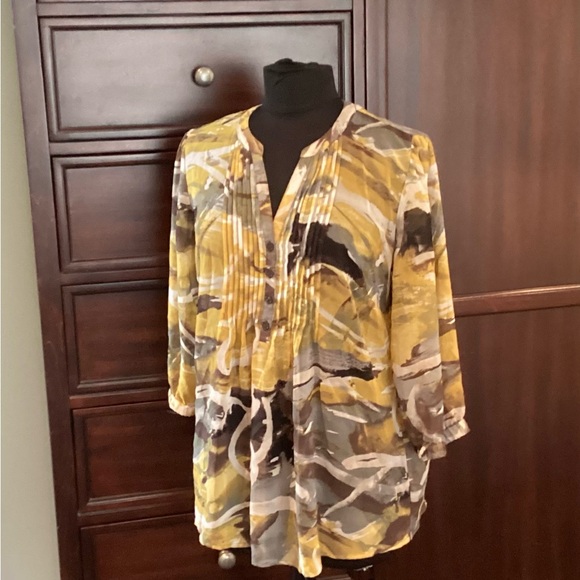 Nicole Miller Abstract Print flowy sheer pop over blouse. EUC - Picture 4 of 9